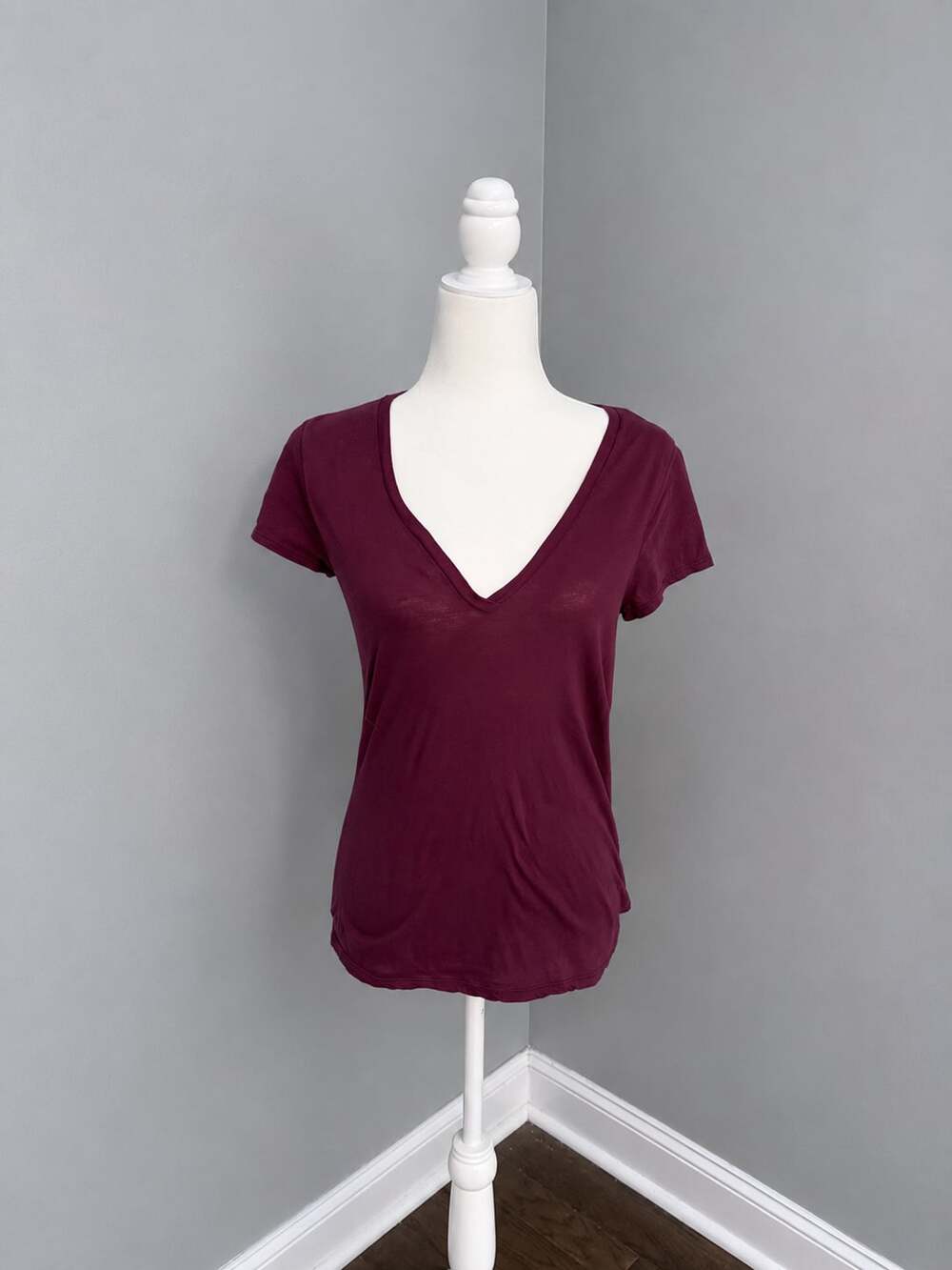 American Eagle Outfitters Feather T's V-Neck T-Shirt